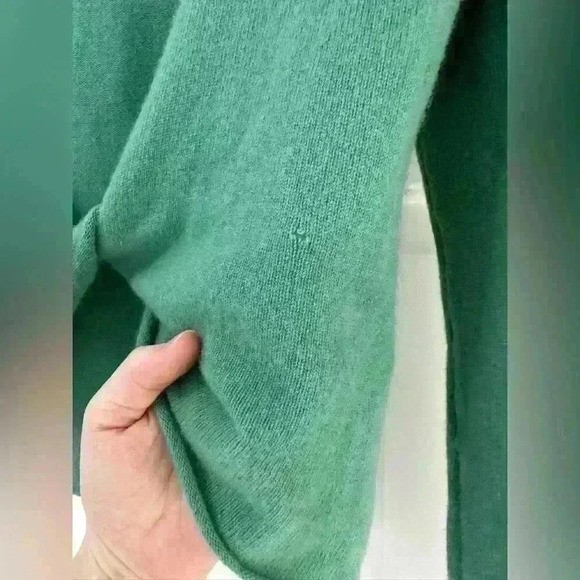 Bebe Vintage 100% Cashmere Twist Front Design M‎ - Picture 3 of 7